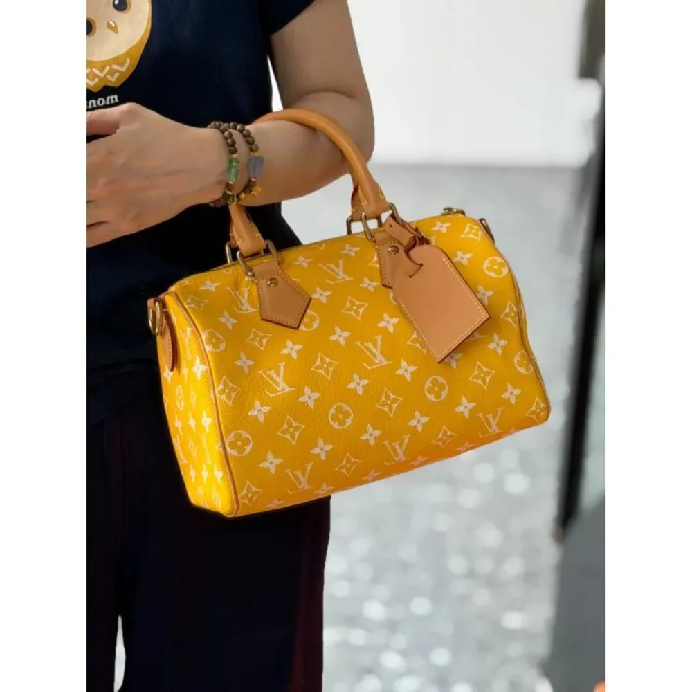 Louis Vuitton Women Pre-Loved Bag Brand New Condition